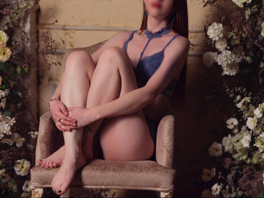 sexting and porn chat model photo Victoria 1