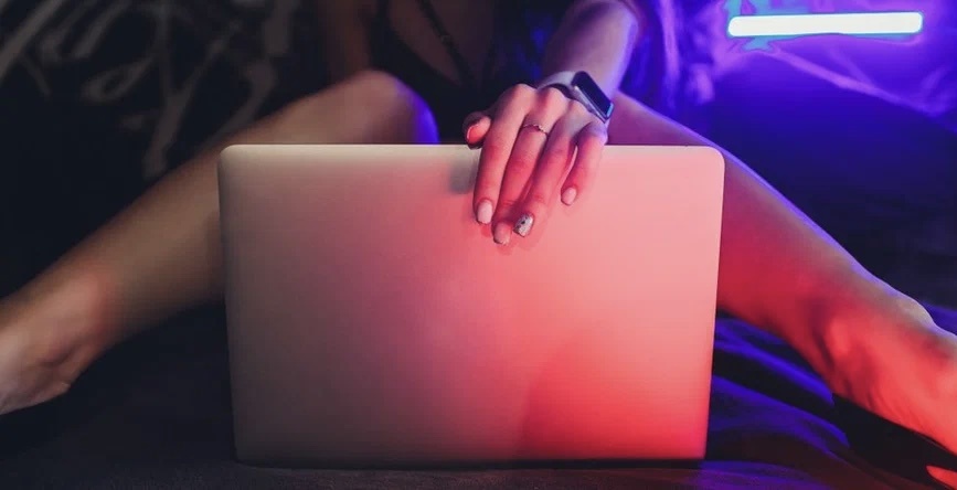 image from article A candid conversation with a web model, or how webcam helps to understand men 11