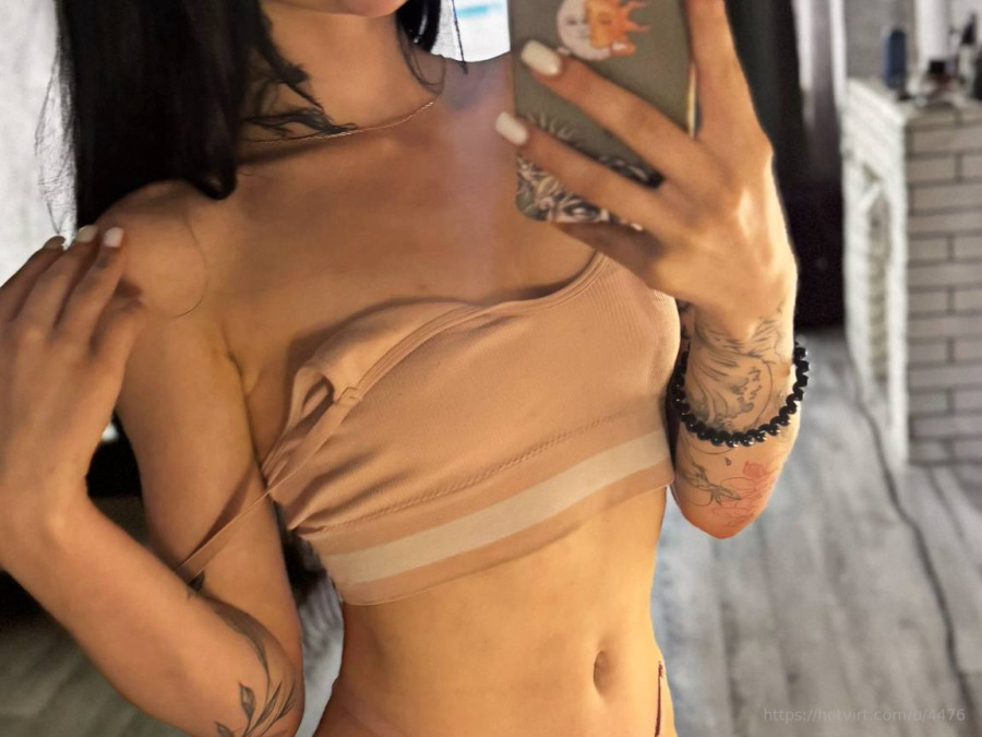 sexting and porn chat model photo Stella 2