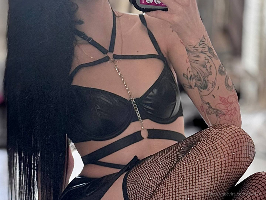 sexting and porn chat model photo Stella 10