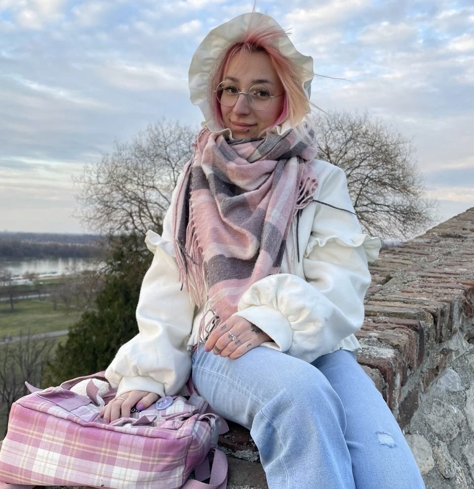 image from article How and how much you can earn on the Fansly platform today: experienced models tell 70